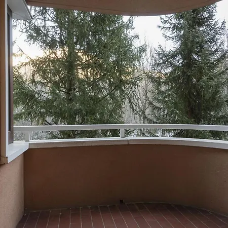 Mirella Wood Apartament *