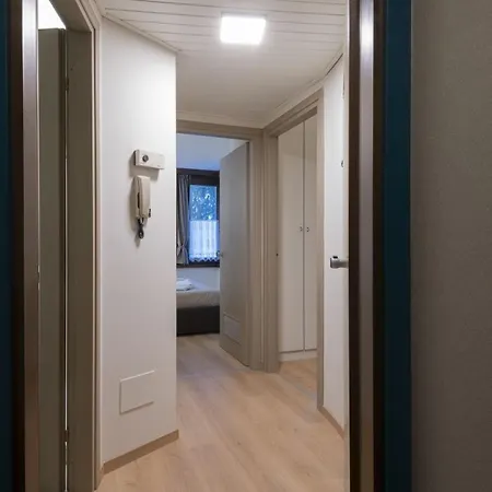 Apartament Mirella Wood *