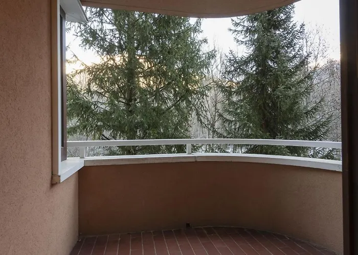 Mirella Wood Apartament *